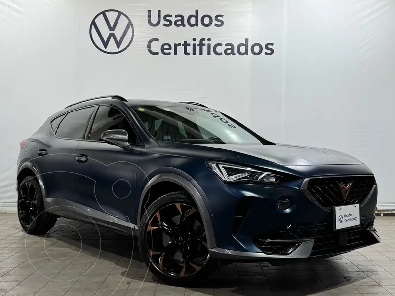 Foto CUPRA Formentor VZ 310hp usado (2024) color azul petrleo financiado en mensualidades(enganche $215,002 mensualidades desde $19,602)