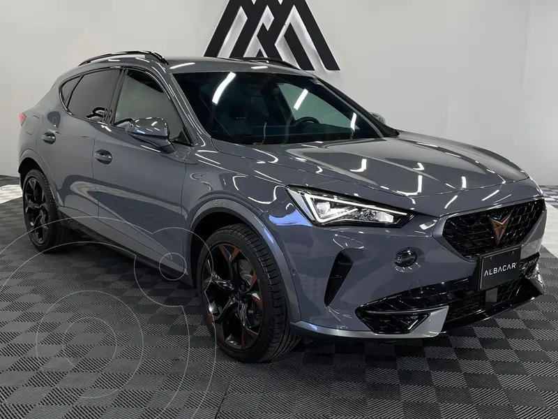 Foto CUPRA Formentor VZ 310hp Pintura mate usado (2022) color Gris precio $615,999