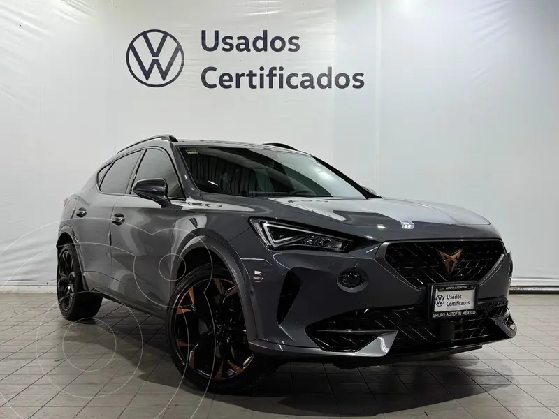 Foto CUPRA Formentor VZ 310hp usado (2024) color Gris financiado en mensualidades(enganche $190,478 mensualidades desde $17,366)