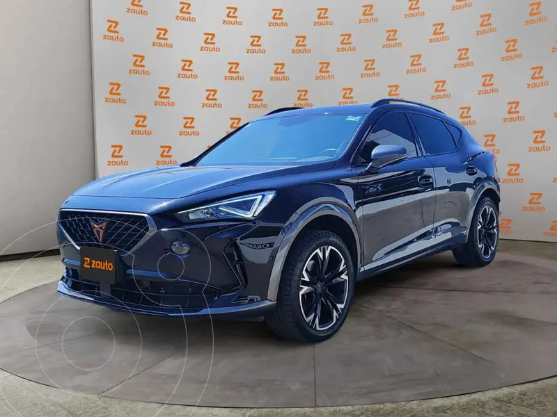 Foto CUPRA Formentor 190hp usado (2023) color Negro financiado en mensualidades(enganche $152,845 mensualidades desde $11,693)