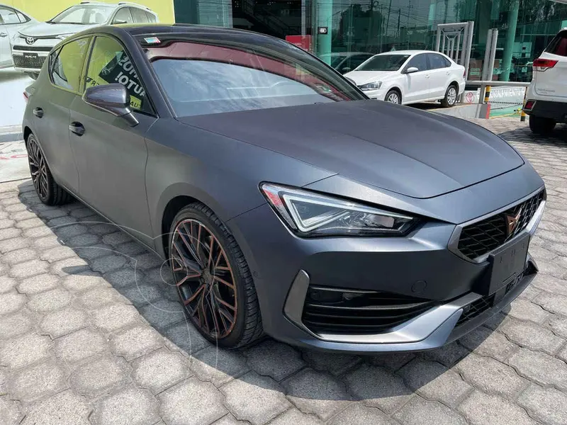 Foto CUPRA Leon 300 HP usado (2024) color Gris financiado en mensualidades(enganche $182,750 mensualidades desde $15,431)