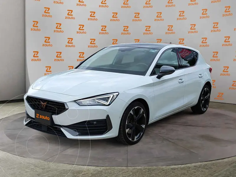 Foto CUPRA Leon 190 HP usado (2024) color Blanco financiado en mensualidades(enganche $155,025 mensualidades desde $11,860)