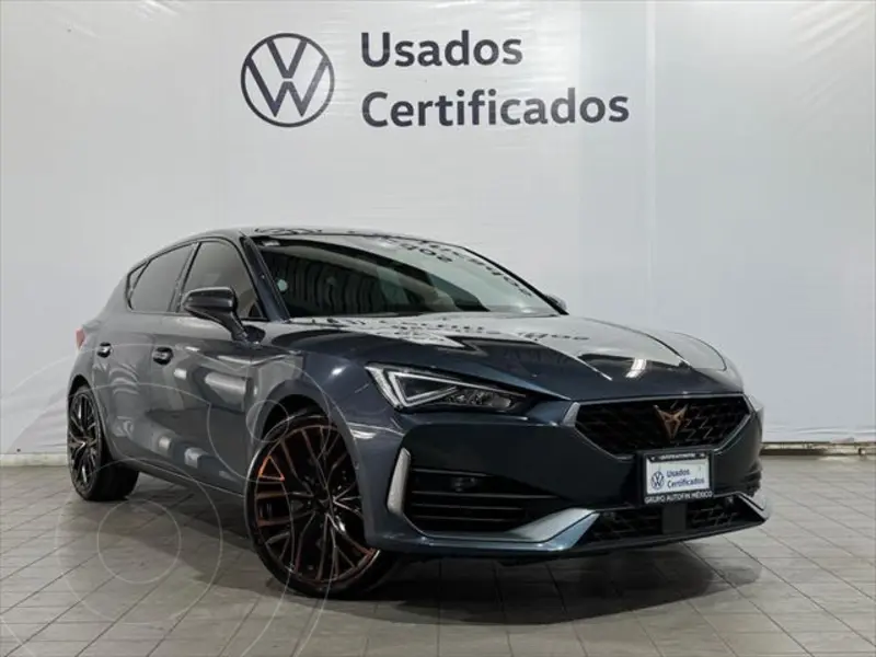 Foto CUPRA Leon 300 HP usado (2022) color Azul financiado en mensualidades(enganche $160,502 mensualidades desde $14,633)