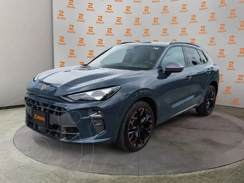 Foto CUPRA Terramar 2.0L Turbo VZ usado (2025) color Azul financiado en mensualidades(enganche $220,725 mensualidades desde $16,886)