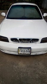 Foto venta carro usado Daewoo Nubira CDX Sinc. (1999) color Blanco precio u$s1.100