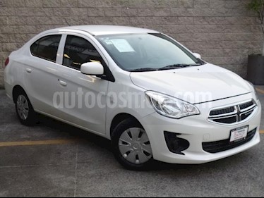 foto Dodge Attitude 4p SE L4/1.2 Aut usado (2017) color Blanco precio $150,000