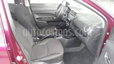 foto Dodge Attitude 4p SXT L4/1.2 Man usado (2018) color Rojo precio $200,000