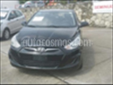 Foto Dodge Attitude GL 1.6L Aut usado (2012) color Negro precio $135,000