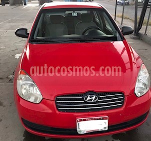 Foto Dodge Attitude GL 1.6L Aut usado (2008) color Rojo precio $60,000