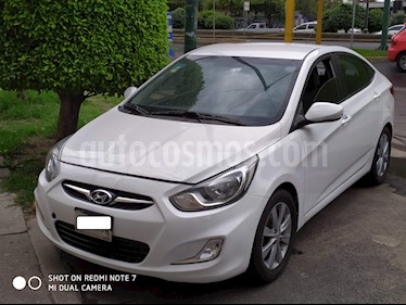 Dodge Attitude GLS 1.4L Plus usado (2013) color Blanco precio $95,899
