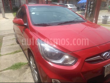 Foto Dodge Attitude GLS Sport 1.6L Aut Sun and Park usado (2013) color Rojo Veloster precio $130,000