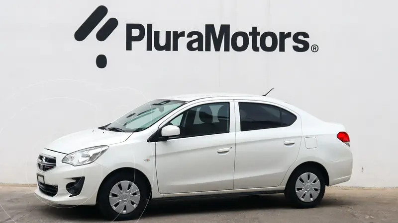 Foto Dodge Attitude SE usado (2022) color Blanco financiado en mensualidades(enganche $42,900 mensualidades desde $3,655)