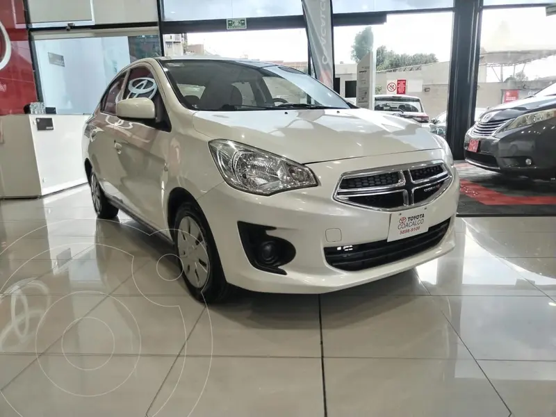 Foto Dodge Attitude SE usado (2023) color Blanco precio $187,000