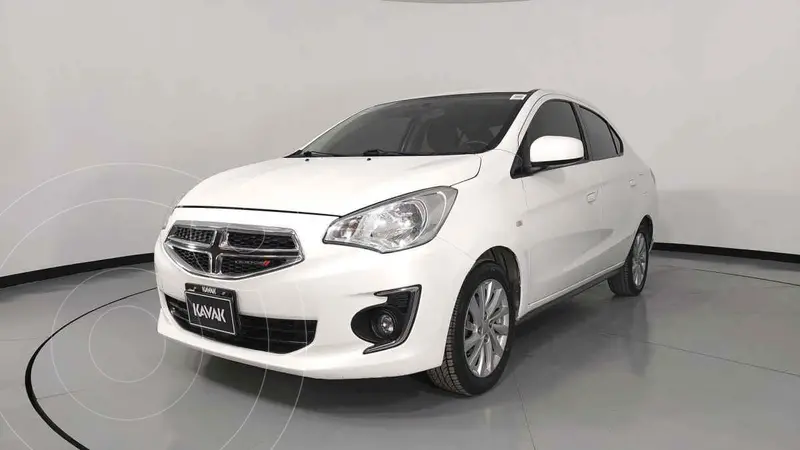 Foto Dodge Attitude SXT usado (2020) color Blanco precio $233,999