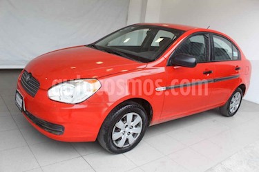 Dodge Attitude 4p GL aut 1.6L usado (2011) color Rojo precio $99,000