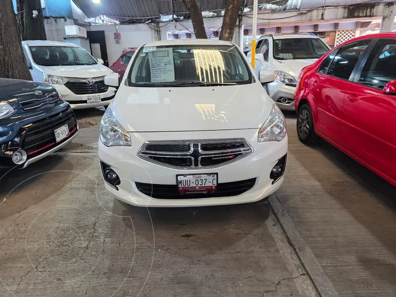 Foto Dodge Attitude SE usado (2023) color Blanco precio $195,000