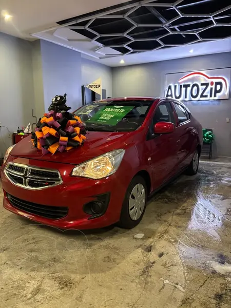 Foto Dodge Attitude SE usado (2021) color Rojo Cobrizo precio $185,000