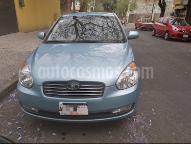 Dodge Attitude GLS Sport 1.6L Aut usado (2011) color Azul Cristal precio $79,999