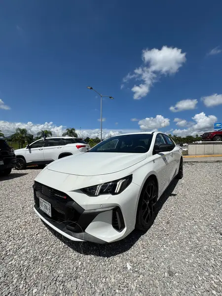 Foto Dodge Attitude GT usado (2025) color Blanco precio $410,000
