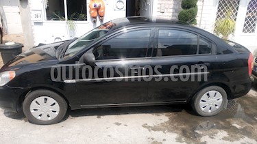 foto Dodge Attitude GL 1.4L Ac usado (2011) color Negro precio $65,000