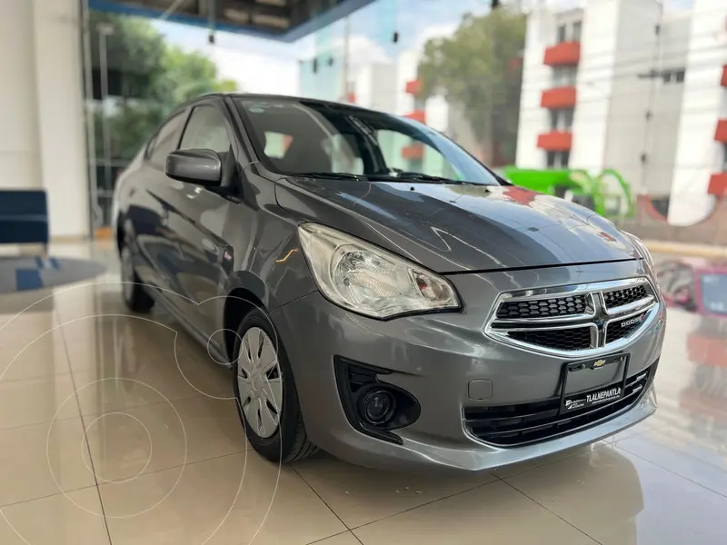 Foto Dodge Attitude SE Aut usado (2023) color Gris precio $199,000