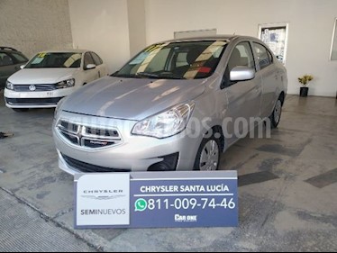 Foto Dodge Attitude SE Aut usado (2017) color Plata precio $170,000