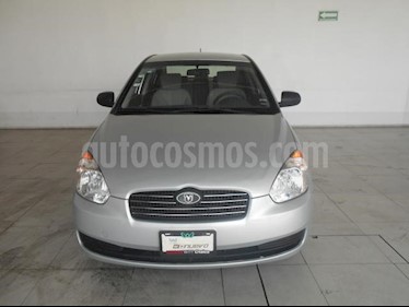 foto Dodge Attitude 4p GL L4/1.4 Man usado (2011) color Plata precio $89,000
