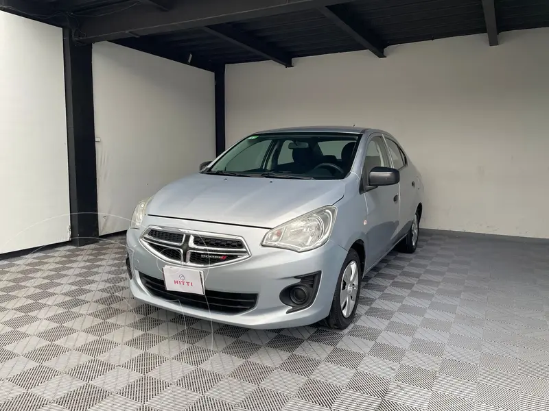 Foto Dodge Attitude SE usado (2016) color plateado precio $129,000