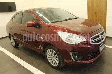 Dodge Attitude 4p SXT L4/1.2 Mam usado (2018) color Vino Tinto precio $169,000