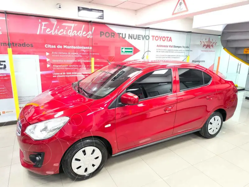 Foto Dodge Attitude SE usado (2024) color Rojo financiado en mensualidades(enganche $51,700 mensualidades desde $5,100)