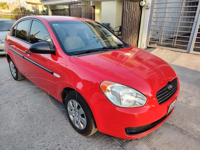 Foto Dodge Attitude GL 1.4L Ac usado (2009) color Rojo Veloster precio $97,900
