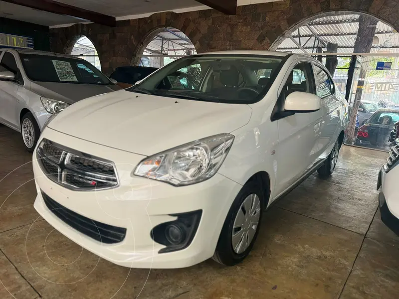 Foto Dodge Attitude SE usado (2021) color Blanco precio $193,000
