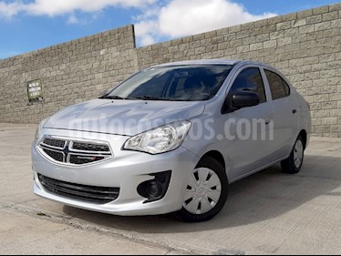 Foto Dodge Attitude SE usado (2016) color Plata precio $145,000