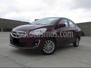 Foto Dodge Attitude SXT usado (2018) color Rojo precio $188,000
