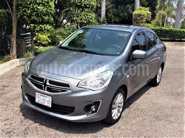 foto Dodge Attitude SXT usado (2016) color Grafito precio $153,000