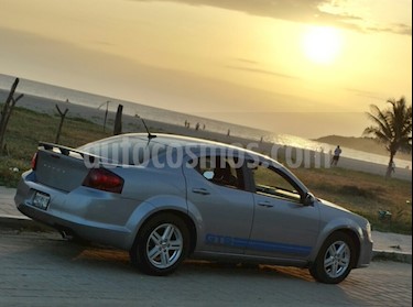 Dodge Avenger SXT 2.4L Aut Sport usado (2013) color Plata precio $145,000