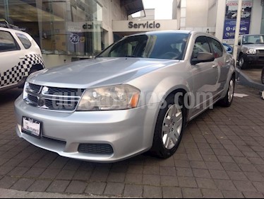 Foto venta Auto Seminuevo Dodge Avenger SE 2.4L Aut (2012) color Plata precio $117,000
