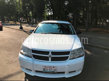 Dodge Avenger SE 2.4L Aut usado (2010) color Blanco precio $75,000