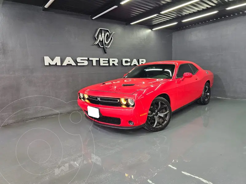 Foto Dodge Challenger 3.6L Black Line ATX usado (2015) color Rojo precio $259,000