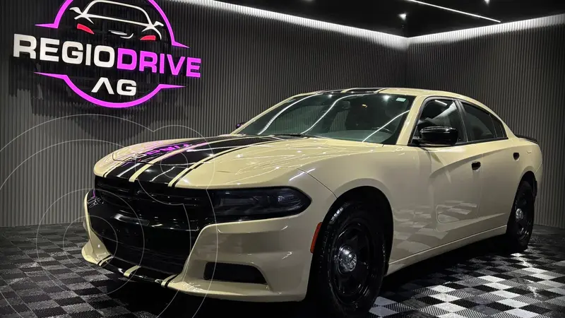 Foto Dodge Charger R-T usado (2020) color Marron precio $449,900
