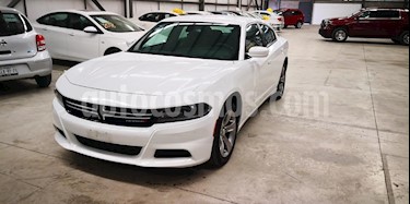 Foto venta Auto usado Dodge Charger SE (2016) color Blanco precio $324,900