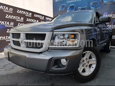 Foto Dodge D-150 L6 Pick-up Adventurer aut usado (2011) color Gris precio $174,900