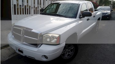 foto Dodge D-150 L6 Pick-up Adventurer aut usado (2006) color Blanco precio $128,000
