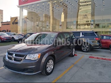 Foto Dodge Grand Caravan SE usado (2018) color Gris precio $264,900