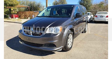 Dodge Grand Caravan 5p SE V6/3.6 Aut usado (2017) color Gris precio $179,000
