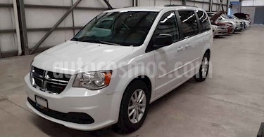 foto Dodge Grand Caravan 5p SXT V6/3.6 Aut usado (2017) color Blanco precio $254,900