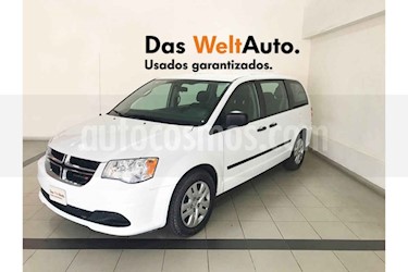 Dodge Grand Caravan 5p SE V6/3.6 Aut usado (2017) color Blanco precio $279,900