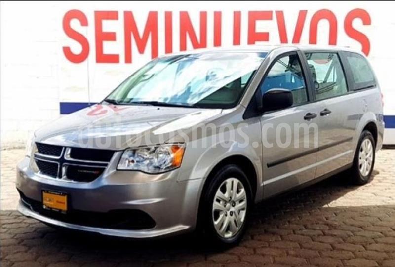foto Dodge Grand Caravan SE usado (2017) color Plata precio $300,000