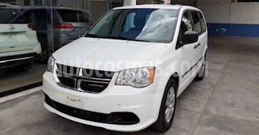 foto Dodge Grand Caravan 5p SE V6/3.6 Aut usado (2017) color Blanco precio $199,900