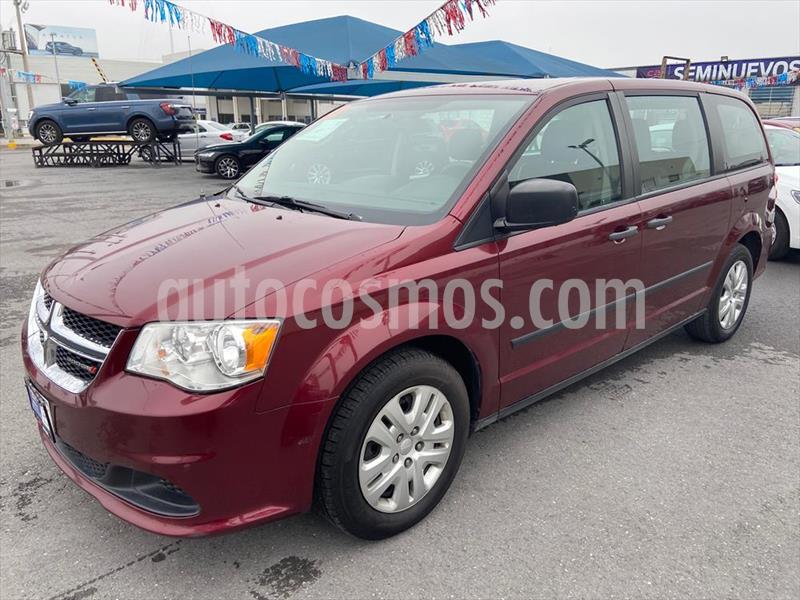 Dodge Grand Caravan SE usado (2017) color Rojo precio $255,000